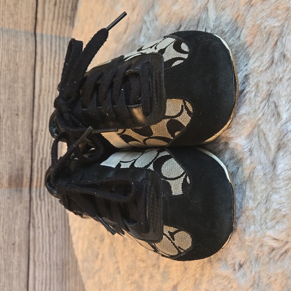 Coach Grey/Black Sneakers, Women's Size 7M, Great Condition - Picture 6 of 10